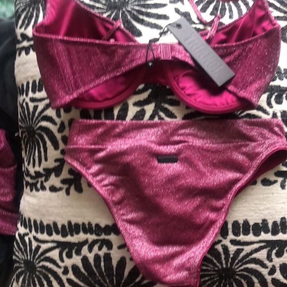 TRIANGL MACIA GRAPE SPARKLE NWT + BAG - Picture 6 of 8